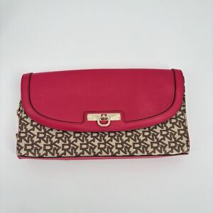 DKNY Signature Chain Clutch Shoulder Bag Chino‎ Fabric Pink Lthr 742315301